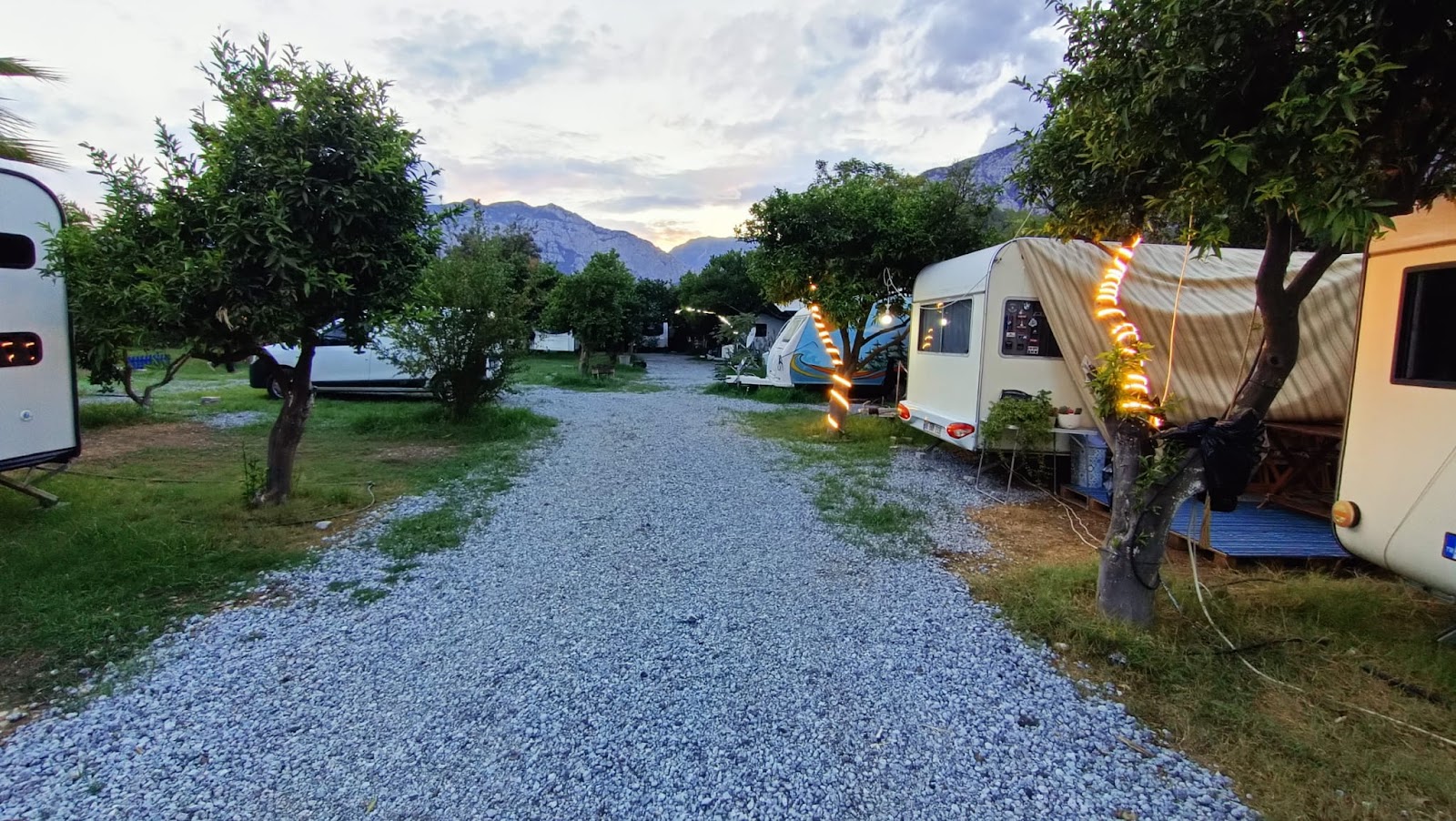 Sun RV Hotel - Photo 3